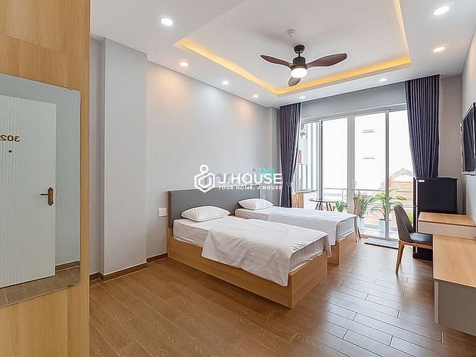 Hình ảnh Mb6623 nạp rút nhanh chóng 1PN bancon thoáng khu sân bay