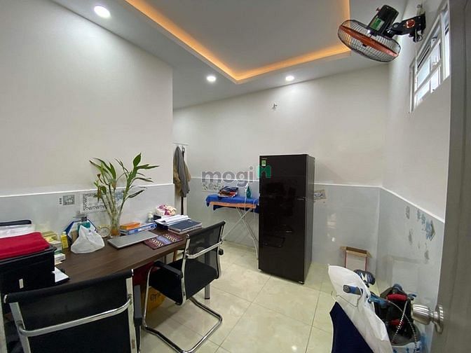 Hình ảnh CMT8 - TÂN BÌNH - 45m2 - 2 Tầng lô góc chỉ 5,25 tỷ