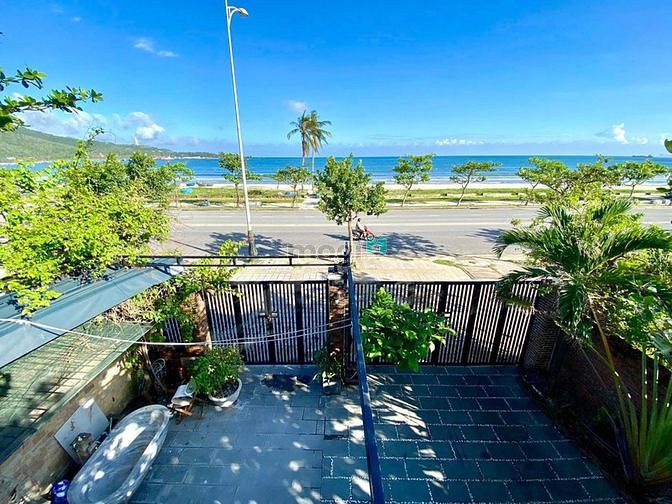 Hình ảnh Cho thuê Villa sân vườn 200m2 mặt tiền biển Sơn Trà – 2PN