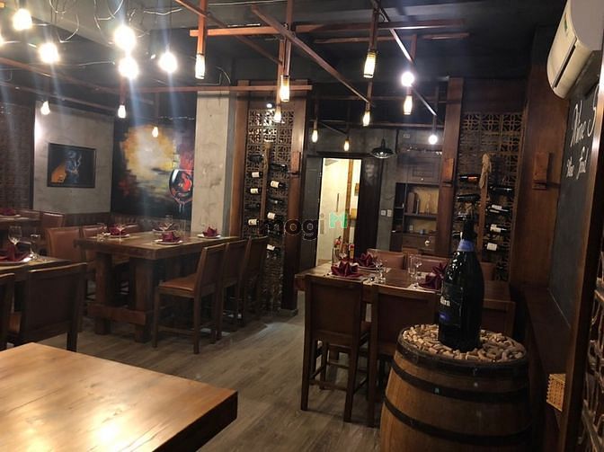Hình ảnh Cho thuê nhà mặt phố Nguyễn Khánh Toàn