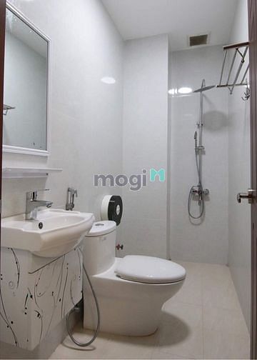 Hình ảnh Cho thuê phòng có ban công - thang máy đường Bình Thới giá 6tr5