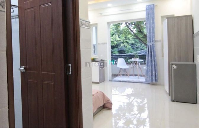 Hình ảnh Cho thuê phòng có ban công - thang máy đường Bình Thới giá 6tr5