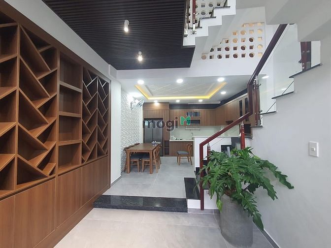 Hình ảnh Nhà mới full nội thất 4,5mx14m hẻm oto quay đầu