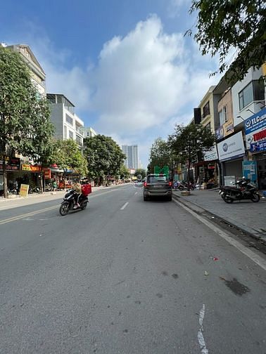 Hình ảnh CC Cho thuê LK văn phú trục KD sầm uất 90m2, 4 tầng, 18 triệu