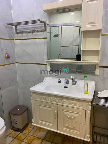 Hình ảnh Cho thuê CHDV studio bancol gần ĐH hutech