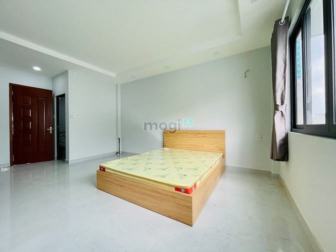 Hình ảnh Cho thuê phòng full nội thất cửa sổ thoáng ngay Văn Lang cơ sở 3