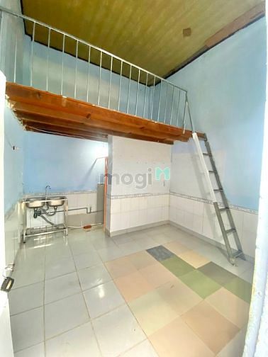 Hình ảnh Phòng trọ có gác dãy trọ dưới đất để xe trong phòng