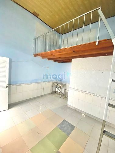 Hình ảnh Phòng trọ có gác dãy trọ dưới đất để xe trong phòng