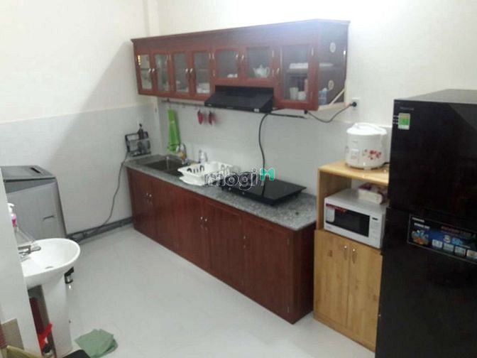 Hình ảnh Nhà mới 2 lầu - 2pn (vòng xoay Bưu điện Quận 5)