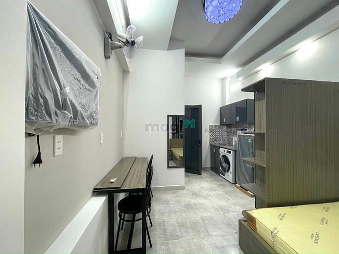 Hình ảnh CHDV Full NT - Ban Công Ngay 3/2 Gần Vạn Hạnh Mall - ĐH Huflit