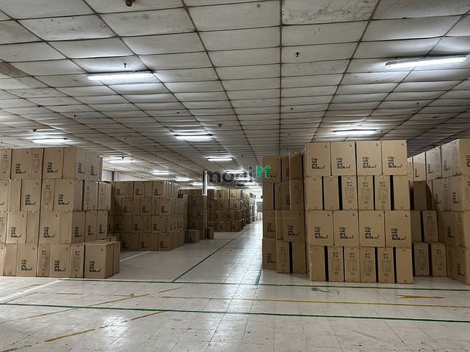 Hình ảnh Xưởng Giá Cực Tốt 4000m 23tr Container Tân Thới Nhất Q12