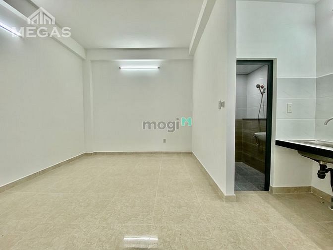 Hình ảnh Studio cách đại học Văn Lang 3 bước đi bô