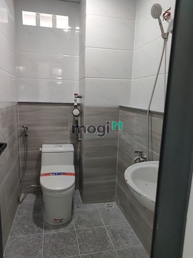 Hình ảnh Studio cách đại học Văn Lang 3 bước đi bô