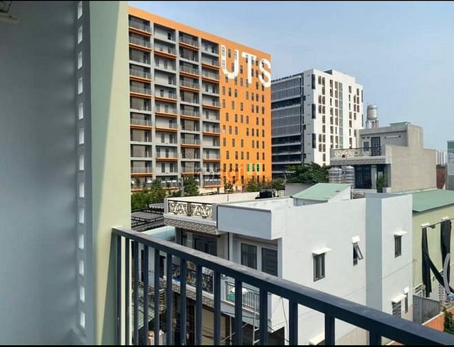 Hình ảnh Studio cách đại học Văn Lang 3 bước đi bô