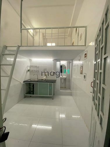 Hình ảnh Phòng Có Gác , Máy Lạnh Cực Đẹp Ngay Thân Nhân Trung , TB