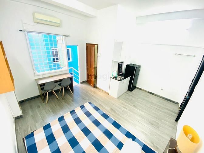 Hình ảnh CHDV Full nội thất, ban công,Nguyễn Văn Cừ, Q5