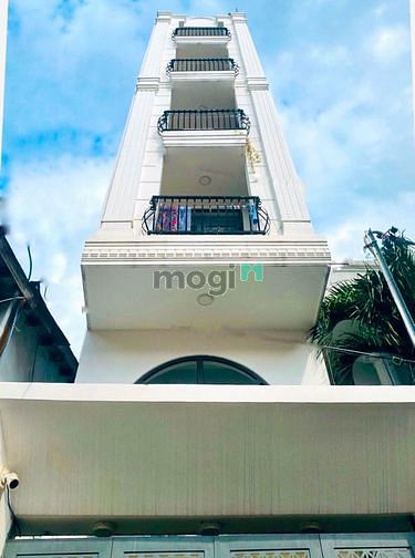 Hình ảnh Studio ban công_View nhà thờ Tân Định_Chợ Tân Định_Võ Thị Sáu_Quận 3