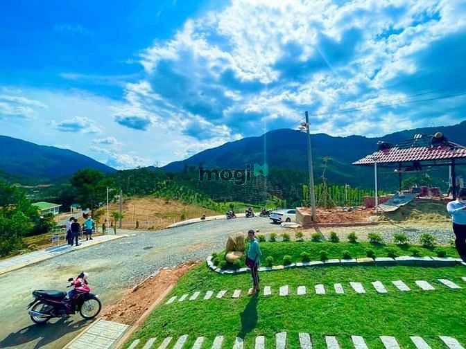 Hình ảnh bán đất xã lộc nam ,đối diện quán cà phê ,view đồi có sẵn sổ