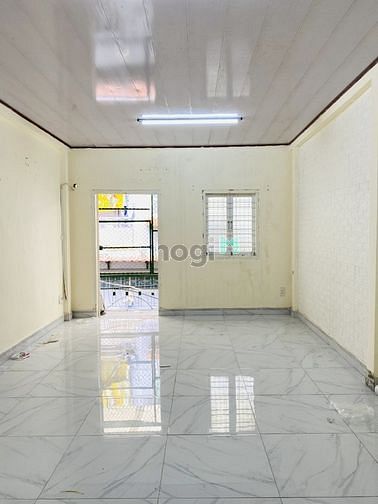 Hình ảnh Trung tâm Q10 sát vách Q3 CMT8 37m2, 3tâng. Chỉ 5tỷ.
