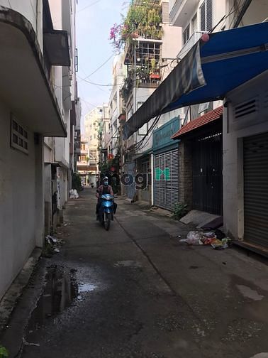 Hình ảnh Bán nhà hẻm 686 Cách Mạng Tháng 8, P. 5, Q. Tân Bình.