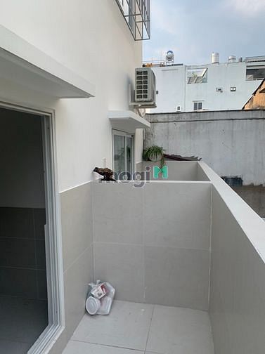 Hình ảnh Cho Thuê CHDV full nội thất giá rẻ như phòng trọ
