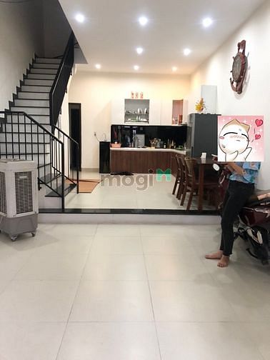 Hình ảnh Cho thuê nhà 3 tầng đường 5m5 gần bến xe. 10tr/ tháng