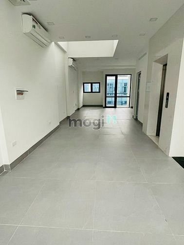 Hình ảnh cho thuê nhà liền lề Galaxy Vạn Phúc, DT 90m, 5T, MT 5m, thang máy