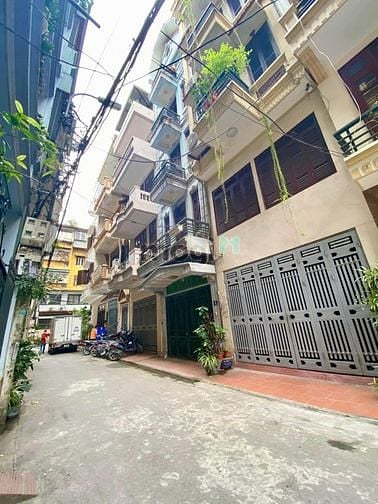 Hình ảnh Trần Quốc Hoàn, Cầu Giấy. 51m2 x 5T. MT 4,1m. Đất phân lô, vỉa hè.