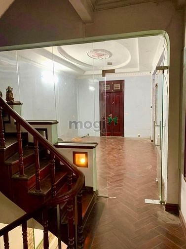 Hình ảnh Trần Quốc Hoàn, Cầu Giấy. 51m2 x 5T. MT 4,1m. Đất phân lô, vỉa hè.