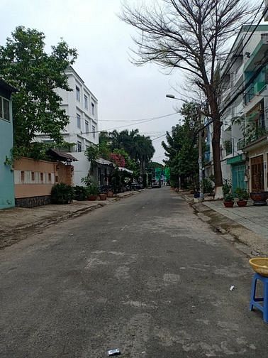 Hình ảnh Nhà khu Tên Lửa <5x16> 1 trệt 3 lầu 5PN 4WC