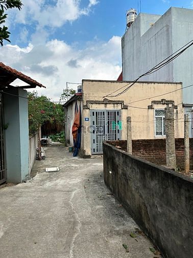 Hình ảnh Bán 49.3m2 có nhà cấp 4 xóm 4 Đông Dư Gia Lâm