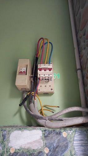 Hình ảnh Nhà DT 4.5x20 gần chợ Bình Long 1 trệt 2 lầu đúc điện 3 pha