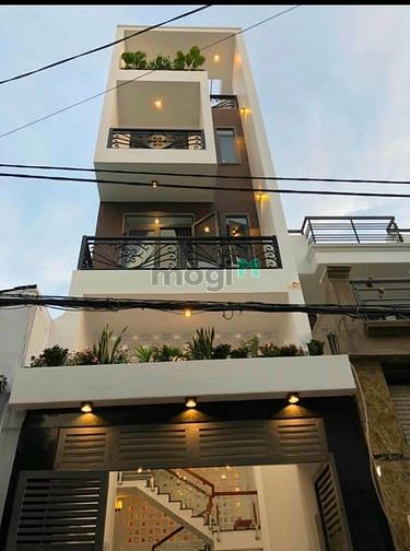 Hình ảnh Ban công riêng full nội thất phạm văn chiêu
