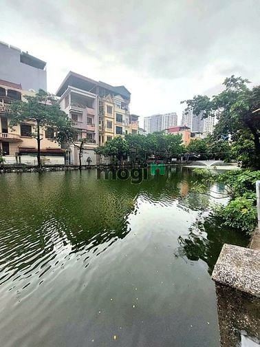 Hình ảnh Đất Quan Nhân, Thanh Xuân. 96m2. MT 5m. Ô tô vào tận nhà. View hồ cực