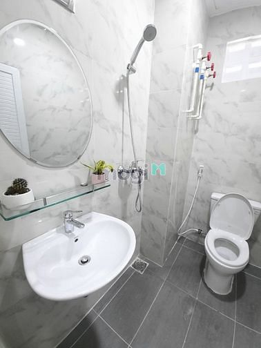 Hình ảnh CH Balcon máy giặt riêng gần ngã 4 Phú Nhuận