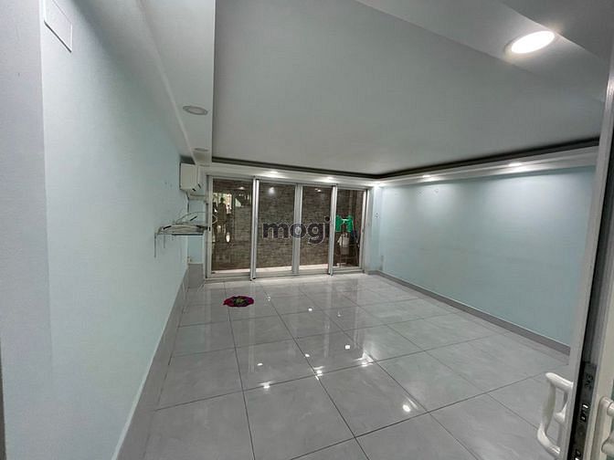 Hình ảnh Mặt tiền phan đăng lưu q.pn.10x20m.2 lầu.120tr