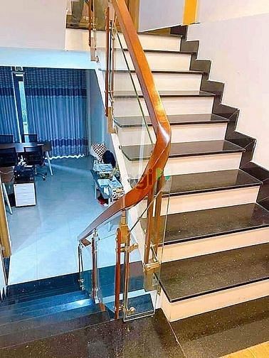 Hình ảnh Bán nhà đối diện Lotte Mart. 70m2 ngang 4m sổ a4