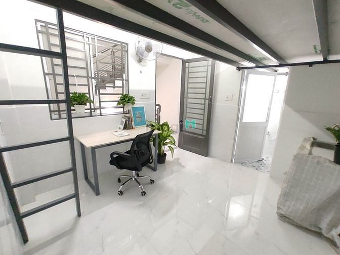 Hình ảnh Phòng Cho Thuê Full Nội Thất Mới Tinh Ngay Sát CV Làng Hoa , GV