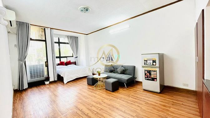 Hình ảnh Mb6623 nạp rút nhanh chóng có balcon, cửa sổ lớn gần chợ Bến Thành, Nguyễn Thái Bình Q1