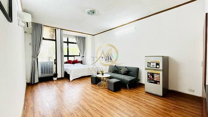 Hình ảnh Mb6623 nạp rút nhanh chóng có balcon, cửa sổ lớn gần chợ Bến Thành, Nguyễn Thái Bình Q1