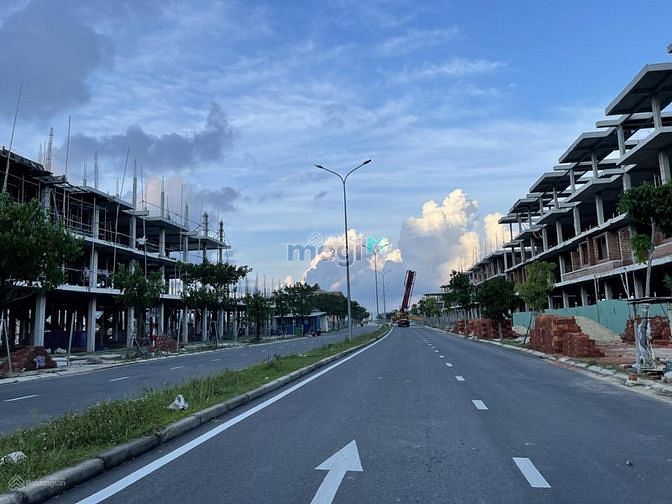 Hình ảnh Tôi cần bán lô đất nền KDT Golden Hills - Đà Nẵng. 125m2