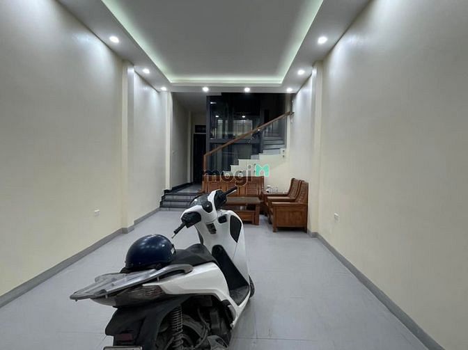 Hình ảnh Vương Thừa Vũ, Thanh Xuân. 78m2 x 5T. Thang máy. Đất phân lô.