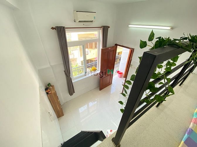 Hình ảnh Phòng cho thuê giá rẻ , có gác máy lạnh ngay Bạch Đằng , Tân Bình