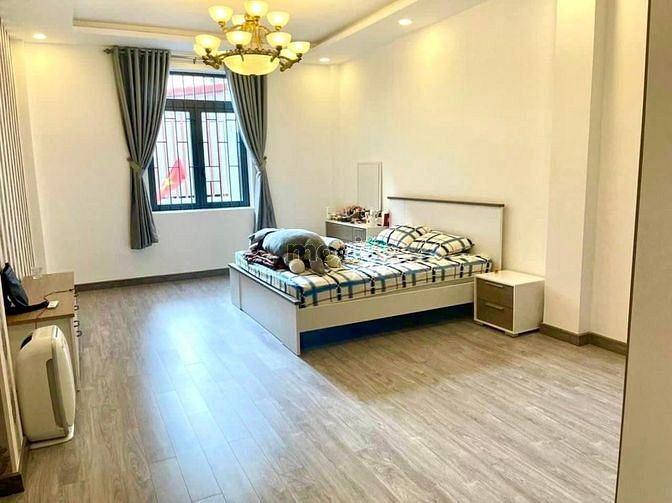 Hình ảnh Nhà Phạm Văn Chí,40m2,3 tầng BTCT 4 PN, hẻm rộng ,cách 1 căn ra MT.