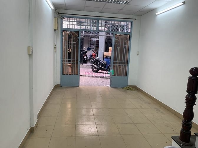 Hình ảnh Nhà Q10-CMT8, 52m2, 2lầu , hẻm ba gác. Chỉ 5,5tỷ.