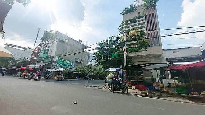 Hình ảnh Bán Gấp MT Ngay Chợ Phạm Văn Bạch 120m2 Chỉ 14,9 tỷ.
