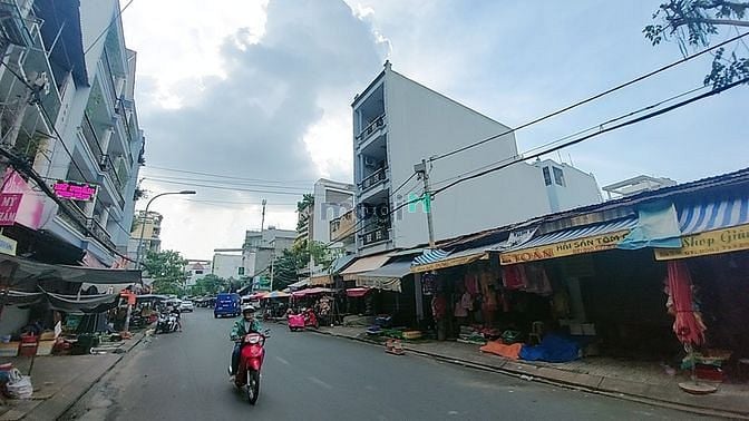 Hình ảnh Bán Gấp MT Ngay Chợ Phạm Văn Bạch 120m2 Chỉ 14,9 tỷ.