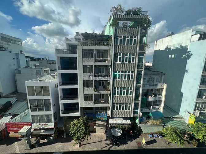 Hình ảnh Hai Mặt Tiền Bạch Đằng 6 Lầu Thang Máy cần cho thuê