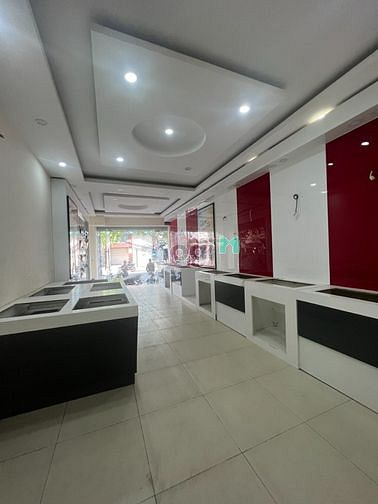 Hình ảnh Hai Mặt Tiền Bạch Đằng 6 Lầu Thang Máy cần cho thuê