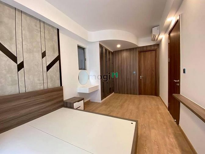 Hình ảnh Chủ nhà thân thiện gửi thuê Midtown 2 PN, căn góc, ít nội thất